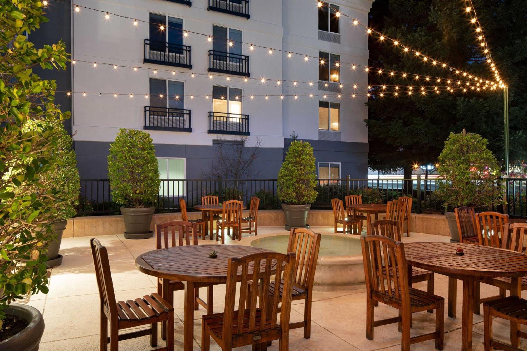 Aloft Mountain View Hotel Kültér fotó